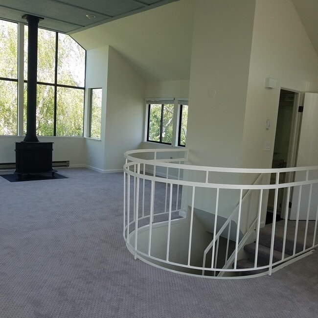 Building Photo - 1243 Moonsail Ln