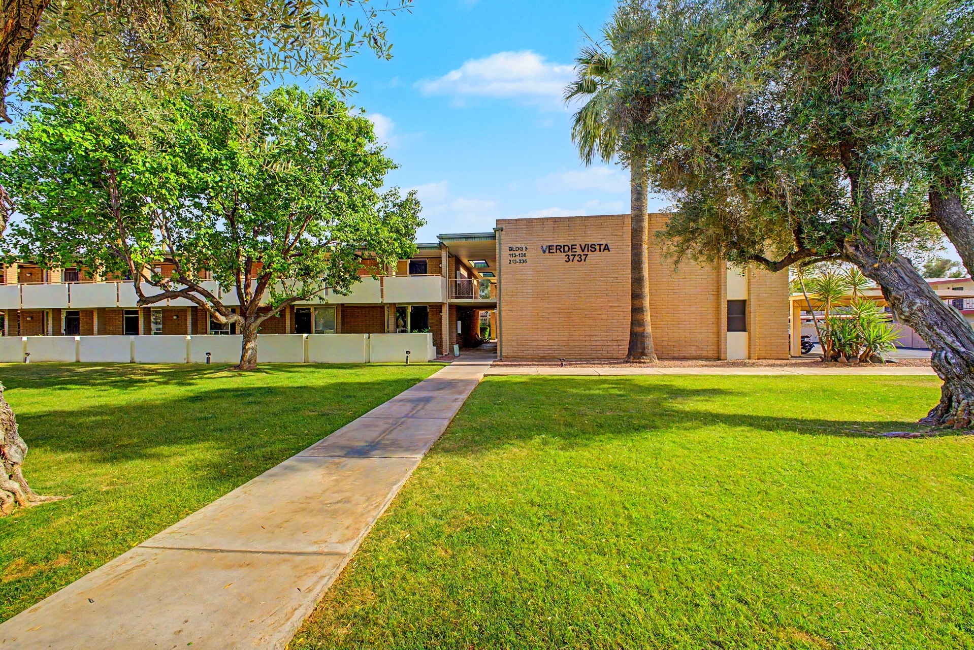 Building Photo - 3737 E Turney Ave