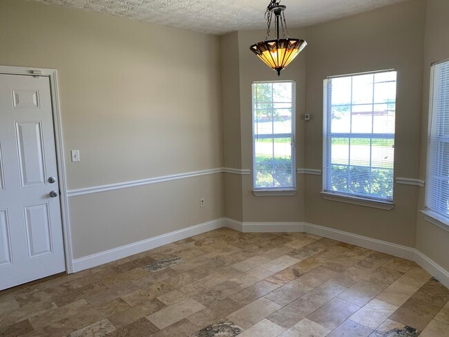 Building Photo - 270 Mallot Beach Dr
