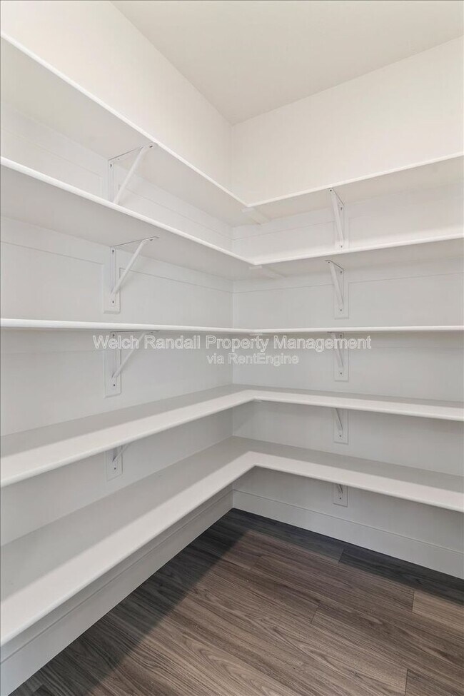 Building Photo - 2342 Leigh Ln