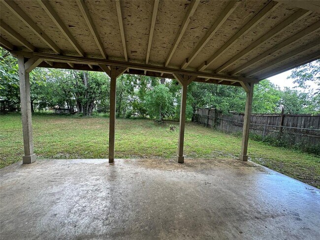Building Photo - 1504 Sagebrush Dr