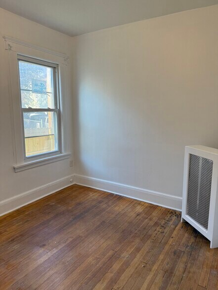 Building Photo - 16 N 7th St