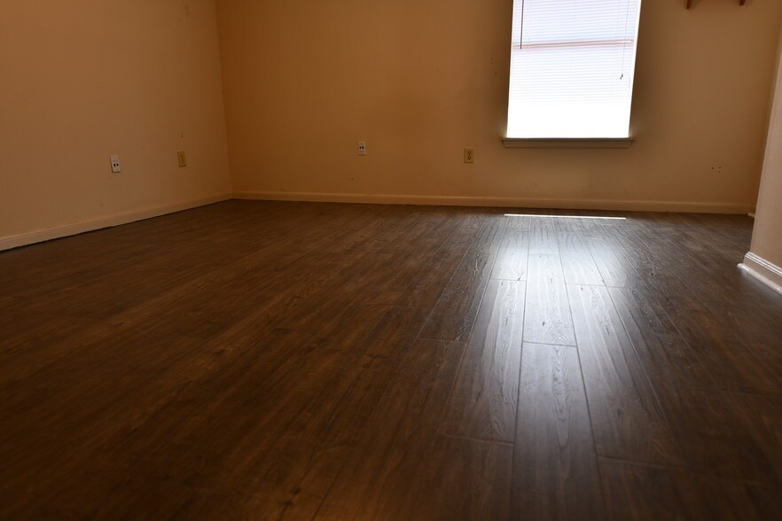 Building Photo - 5245 Brightside View Dr
