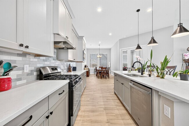 Building Photo - 6034 Painted Plains Ln