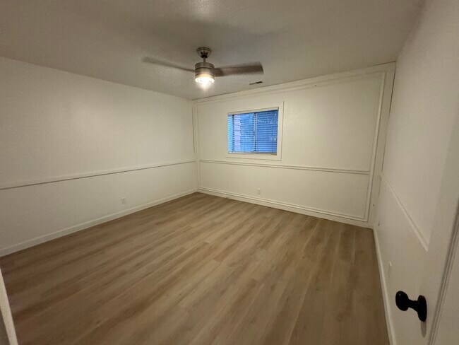 Bed 1. New ceiling fan - 387 N 200 E