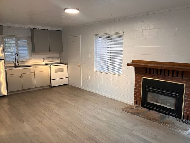 Building Photo - RO857-Grabowsky Enterprises LLC