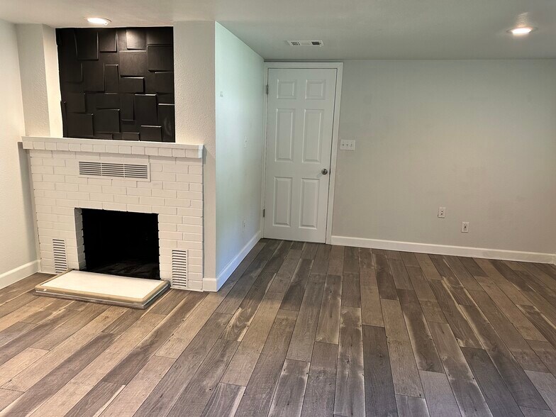 Downstairs Main BD - 18234 120th Ave SE