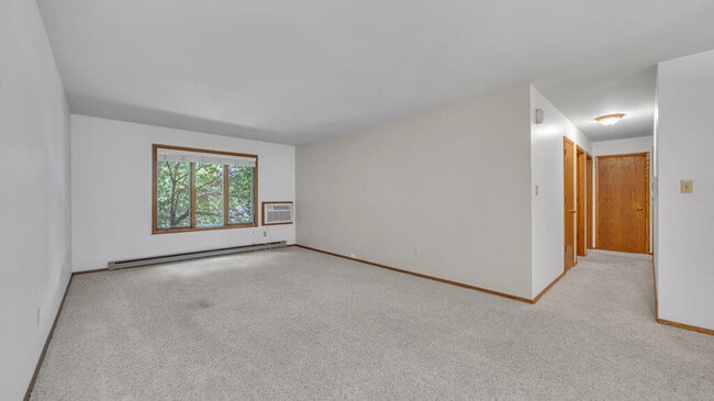 Building Photo - 615 Michigan Ave