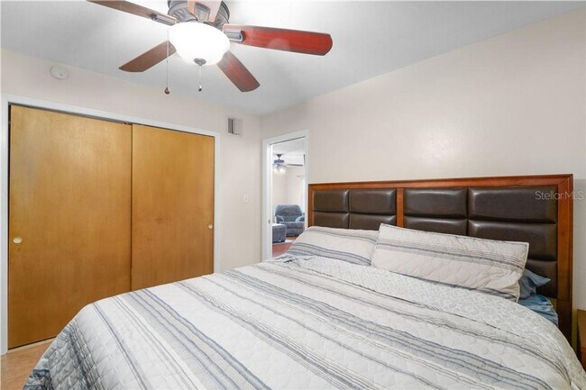 Building Photo - 1003 Dora Ave