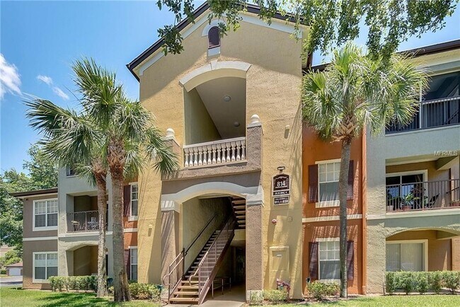 Building Photo - Gorgeous 2/2 condo for rent next to Waterford Lakes Town Center and UCF.