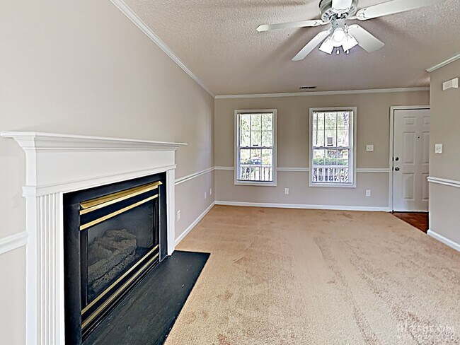 Building Photo - 800 Suequay Court Gastonia NC