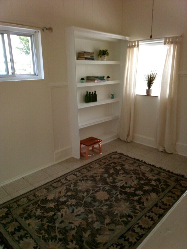Small office space. This is Not. A Bedroom - 505 Marcellus St