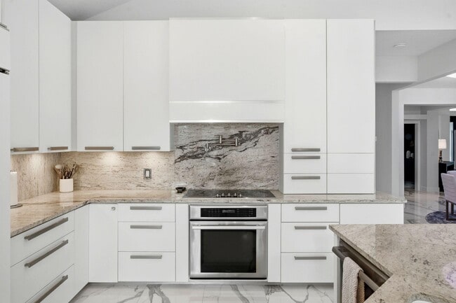 Building Photo - 10720 Ave of the PGA