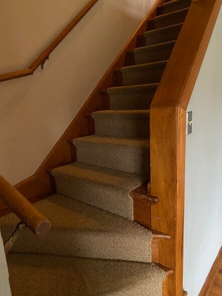 Building Photo - 717 N Highland Ave