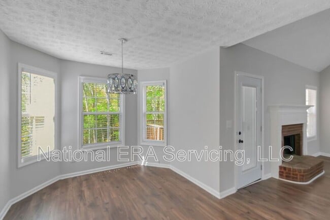 Building Photo - 455 Trelawney Cir