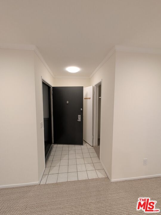 Building Photo - 415 Montana Ave