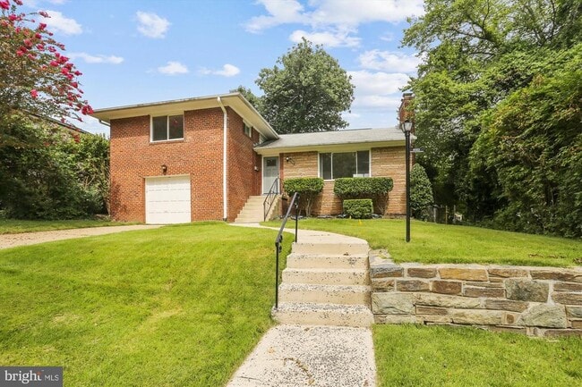 Building Photo - 4503 Traymore St