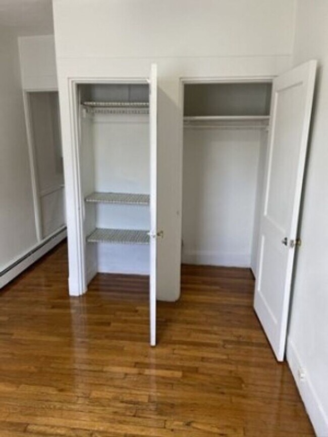 Building Photo - Kendall Sq. 1 Bedroom Apt. 9/1 - NO BROKER FEE