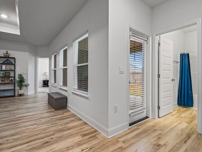 Building Photo - 15 Arden Rd