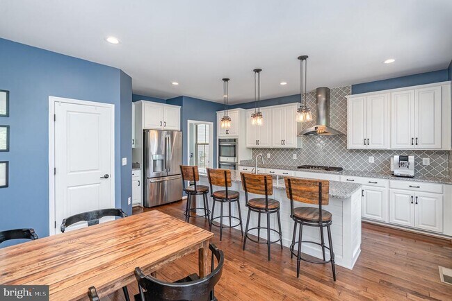 Building Photo - 24846 Somerby Dr