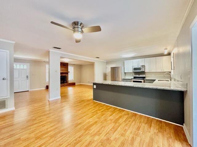 Building Photo - 627 Sea View Dr