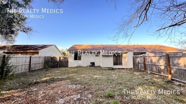 Building Photo - 12347 Antonio Cir