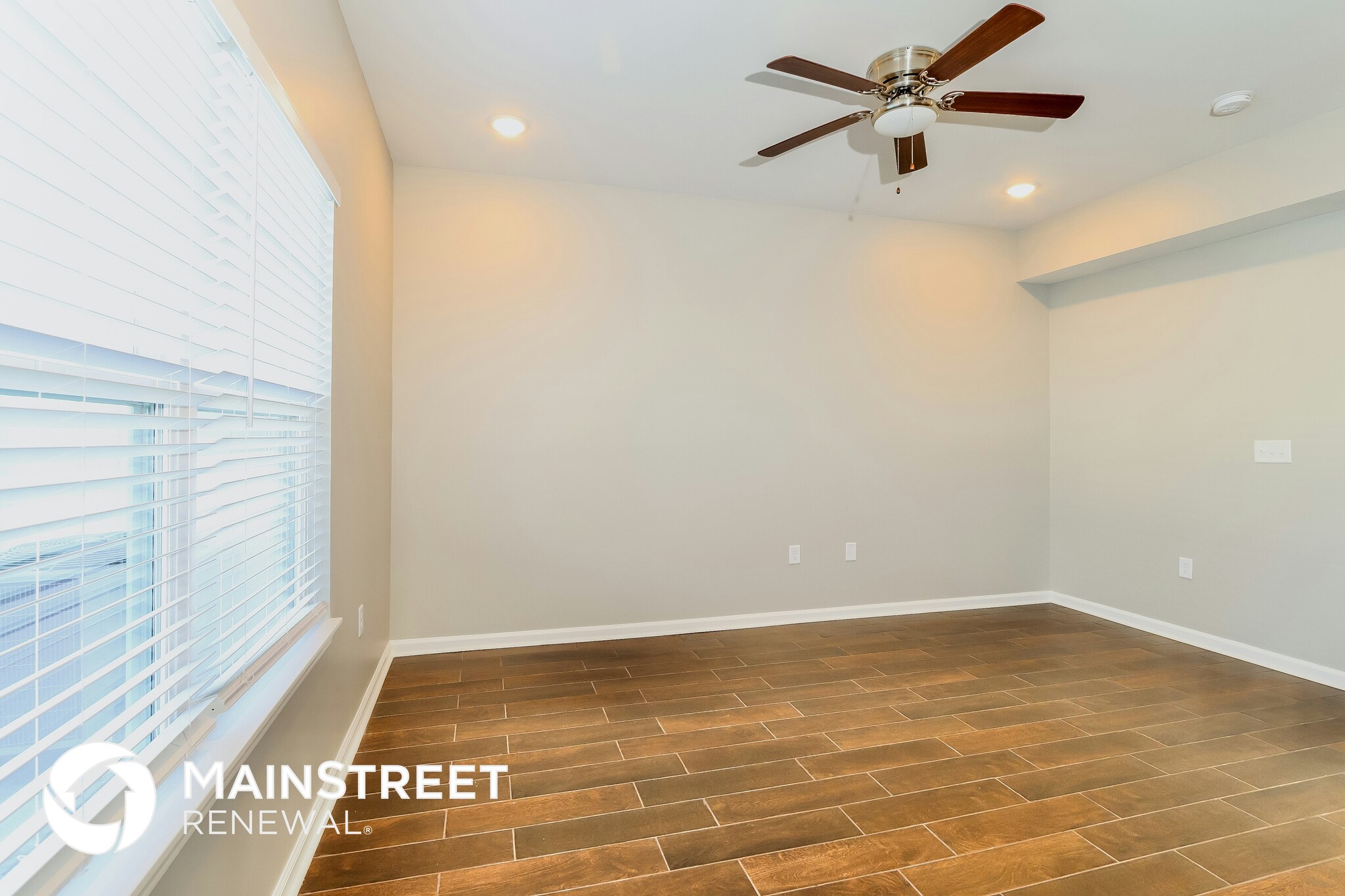 Building Photo - 2069 Paddle Wheel Dr