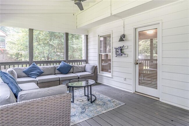 Building Photo - 1022 Knotts Pointe Dr