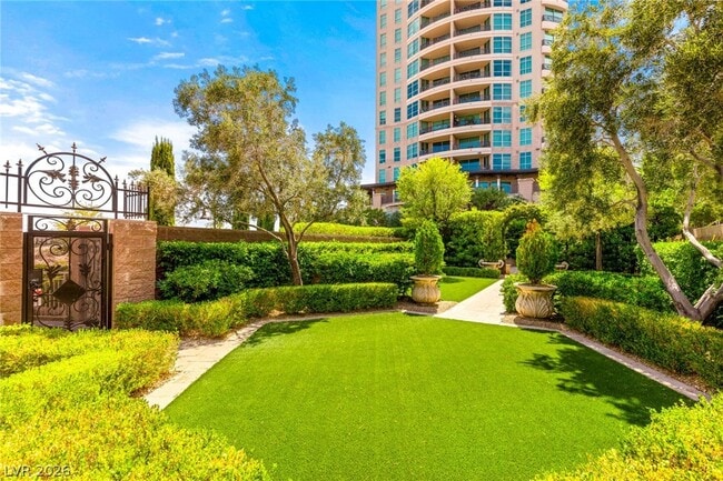 Building Photo - 9101 Alta Dr
