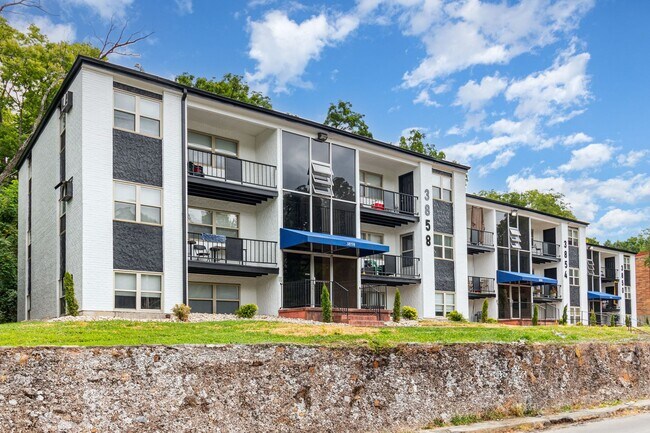 Building Photo - 3858 Washington Ave