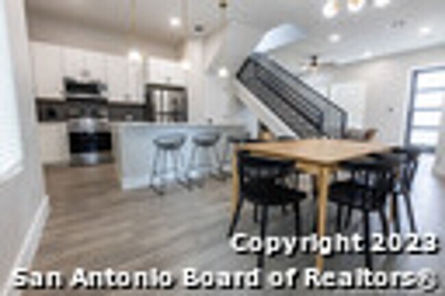 Building Photo - 343 Porter St