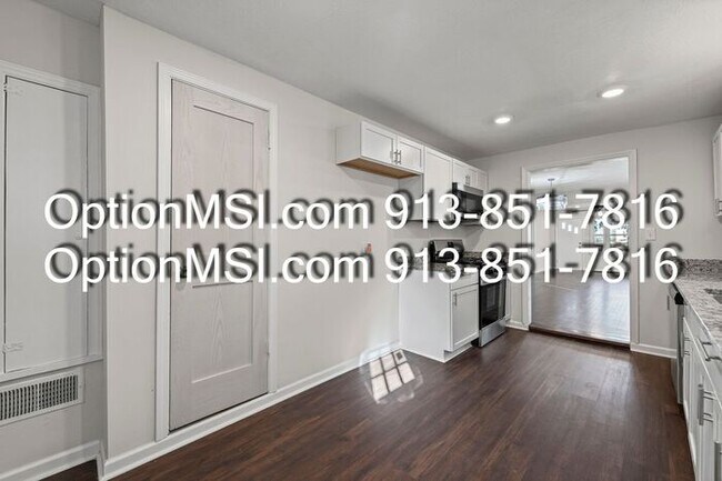 Building Photo - Newly Remodeled 3-Bedroom Home in Kansas C...