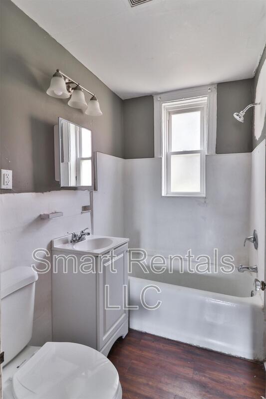 Building Photo - 3805 Keokuk St