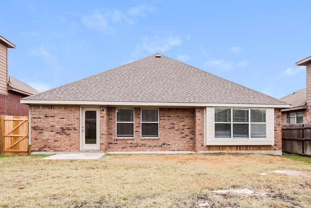 Building Photo - 1420 Castlegar Ln