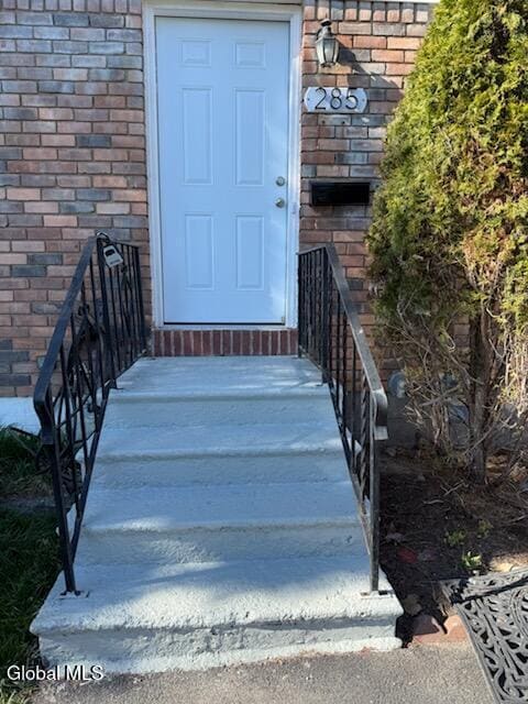 Building Photo - 285 Mt Hope Dr