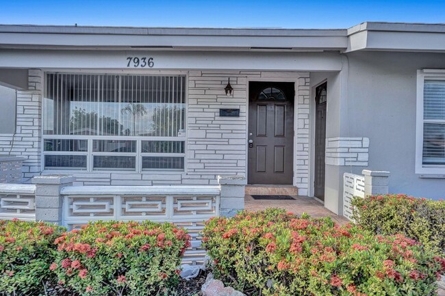 Primary Photo - 7936 Indigo St