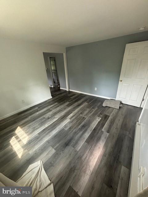 Building Photo - 16 Oak St