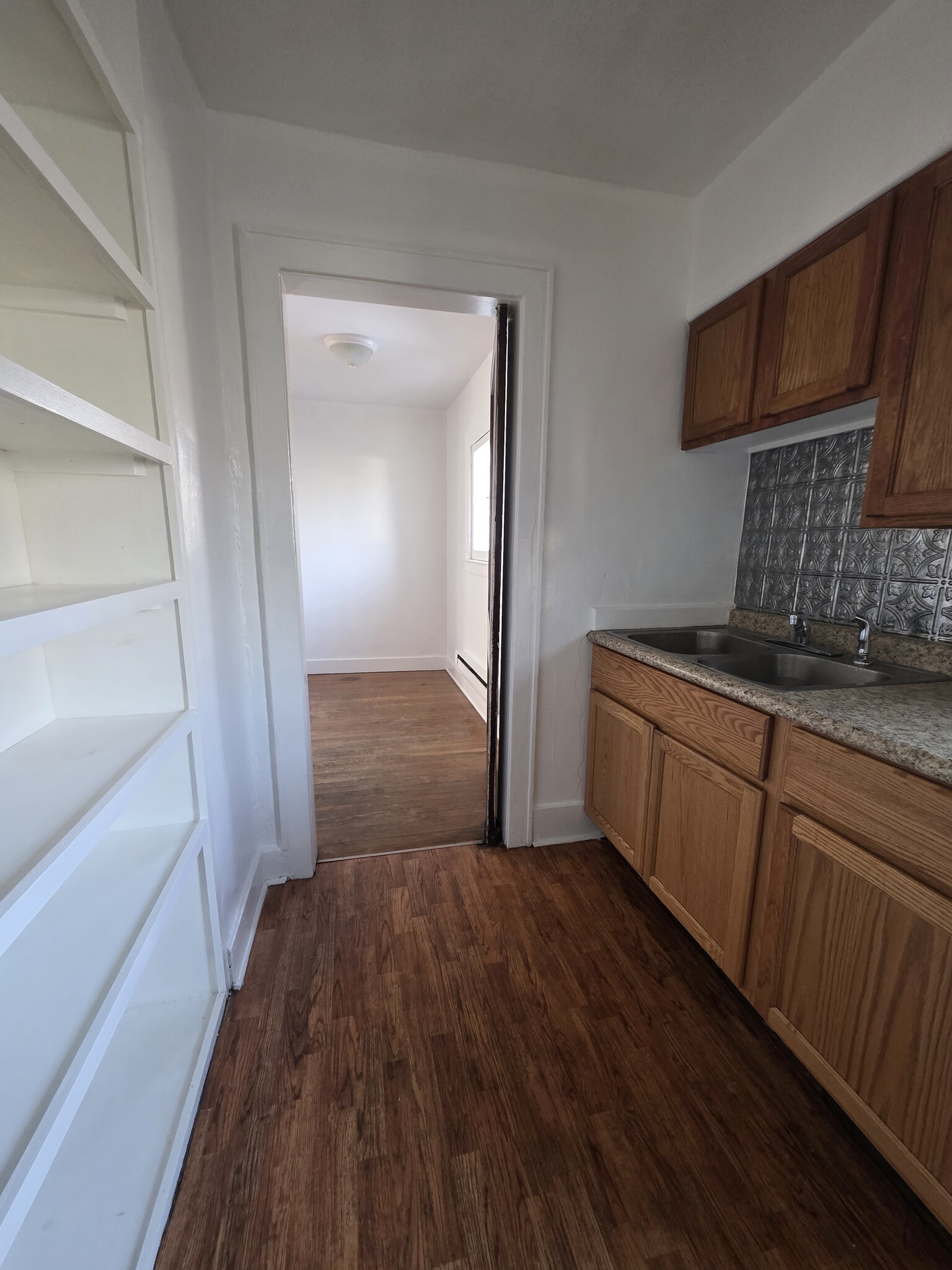 Building Photo - 833 10th St NW