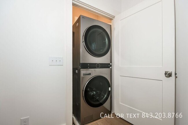 Building Photo - 12.5 Nunan St