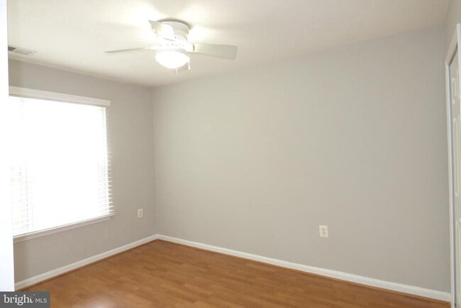Building Photo - 552 Sparkleberry Terrace NE