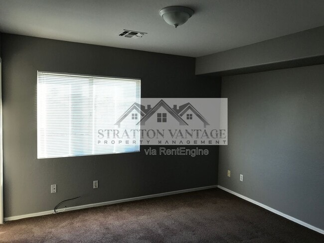 Building Photo - 12525 W Rosewood Ln