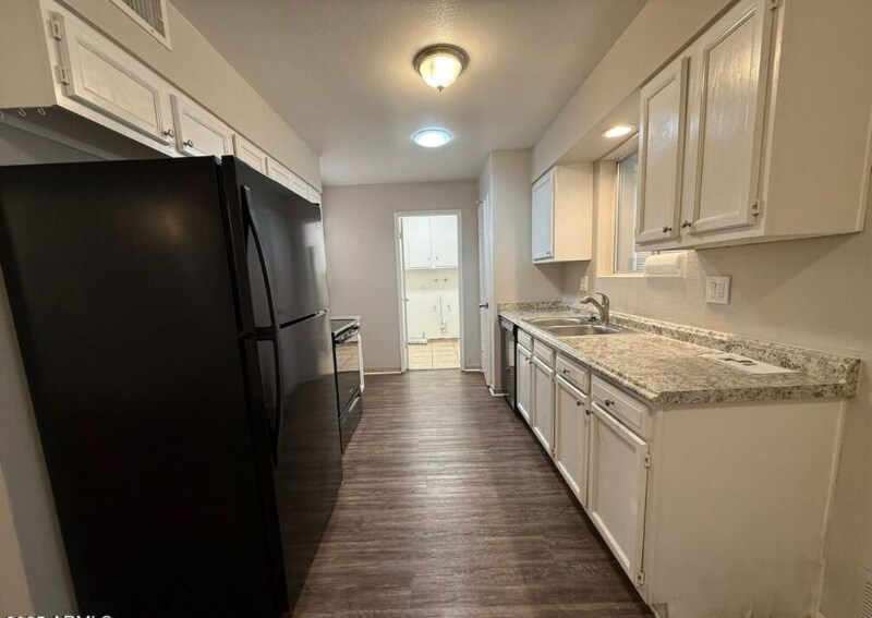 Building Photo - 11189 W Cameo Dr