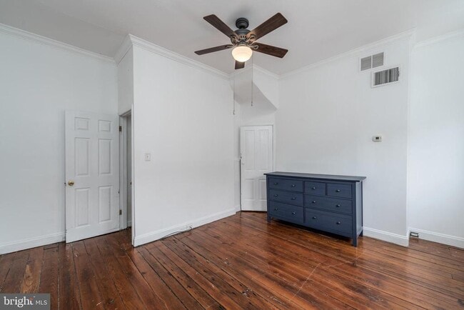 Building Photo - 1153 Riverside Ave