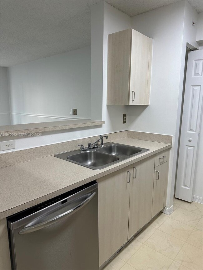 Building Photo - 620 SW 111th Ave