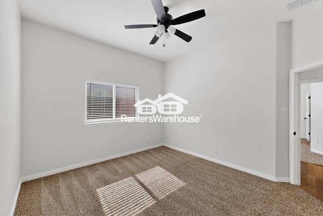 Building Photo - MOVE IN READY - 4BED/3BATH - LITTLE ELM, T...