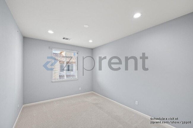 Building Photo - 3126 Fioli Way