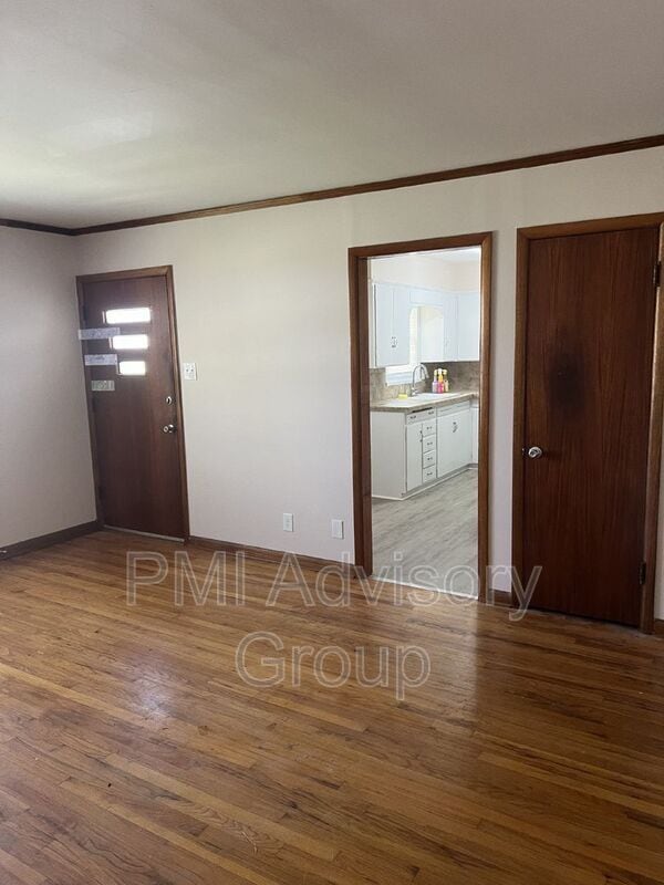 Building Photo - 3605 SW 9th St