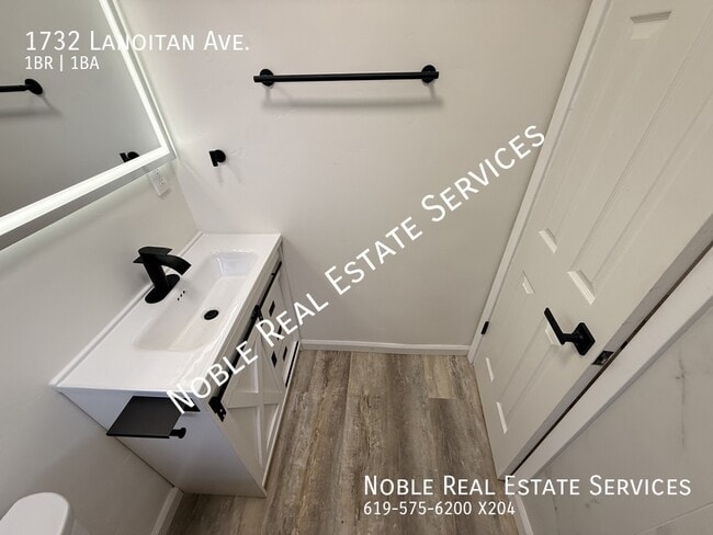 Building Photo - 1732 S Lanoitan Ave