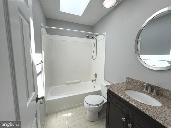 Building Photo - 8519 Wheatfield Way