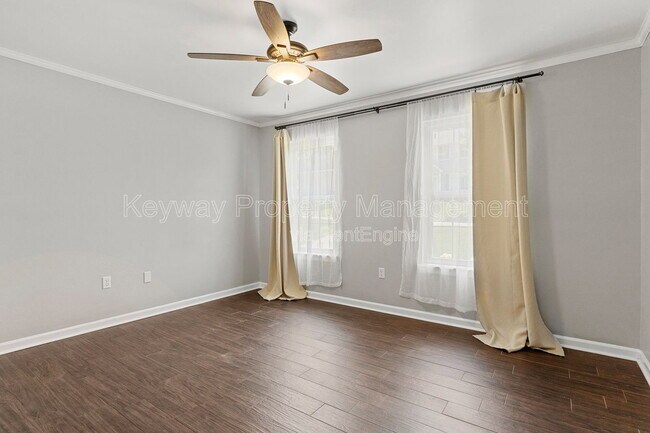 Building Photo - 329 Lamplighter Ln
